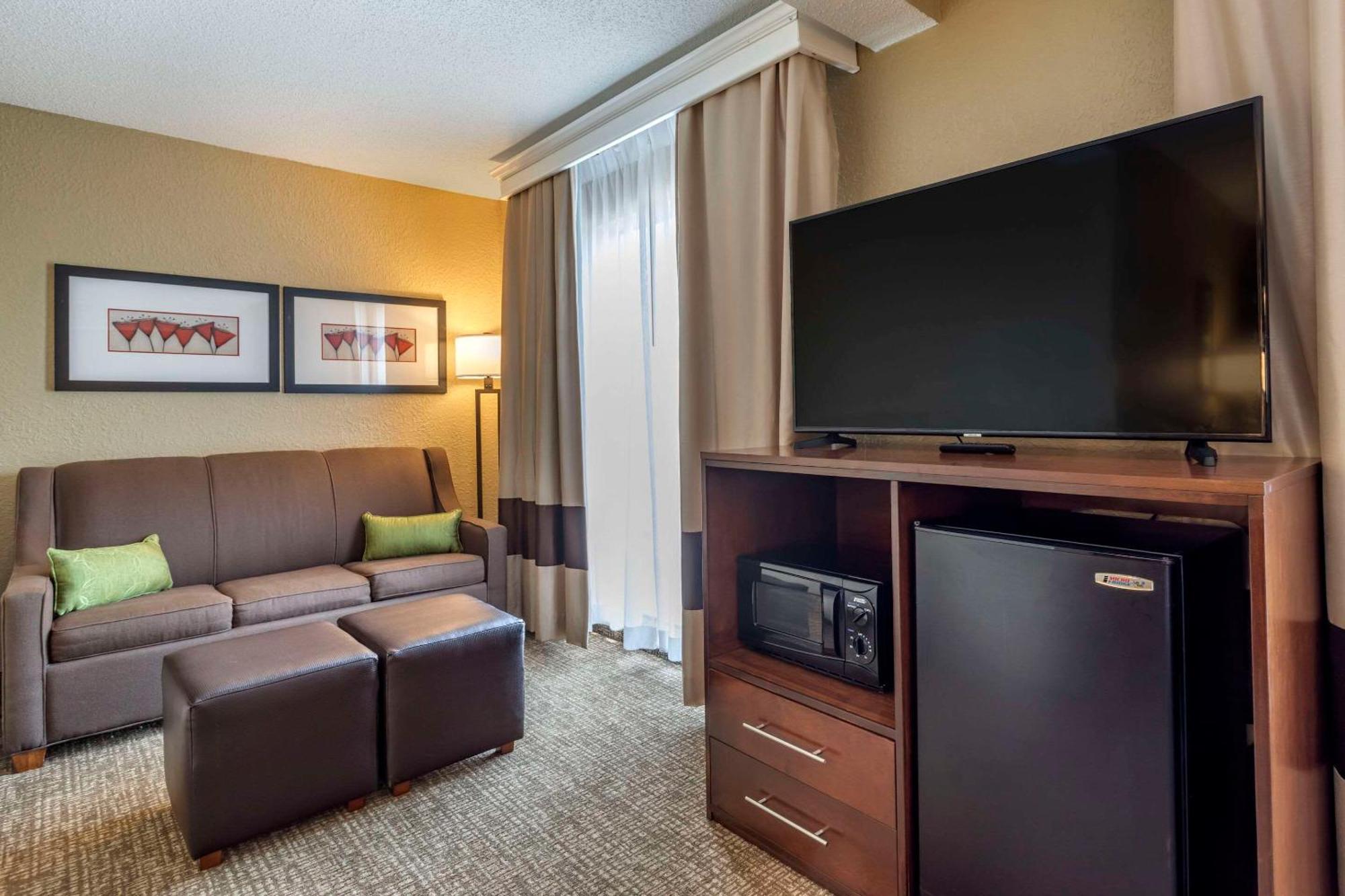 Comfort South Inn